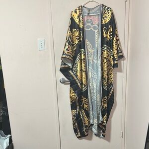 Elegant Black and Gold Kimono